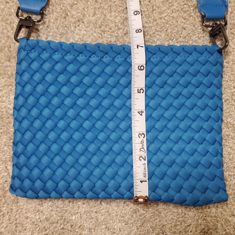 Sol and Selene Blue Woven Neoprene Crossbody Bag NWOT Cobalt Travel - Picture 10 of 11